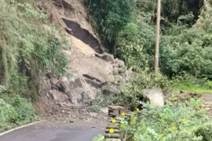 轟！嘉義山區巨大落石增 公田明隧道附近又傳坍方阻道