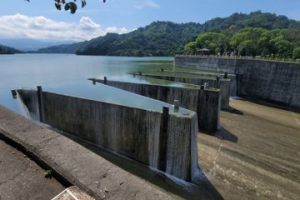 苗慄水情好轉 3大水庫滿了 鯉魚潭睽違295天滿庫溢流