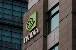 Nvidia財報／輝達宣布250億美元庫藏股 是嫌股價太低？