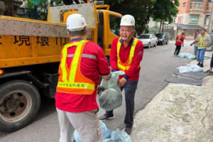 感謝守護竹市市容環境的城市英雄 今表揚4績優模範隊員