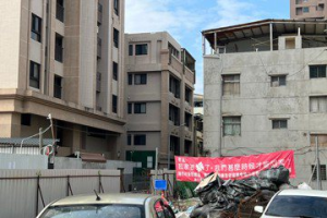 建案損鄰高雄受災戶反被告 建管處：申請危老重建可加快審照