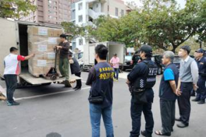 廣角鏡／台東荷槍實彈護選票