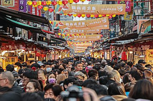 公告不及…迪化年貨大街今年無法「無菸示範」 北市府改簡訊勸導