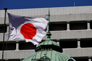 日央行總裁表態觀望 日圓先生認為今年不升息了、經濟學家不同調