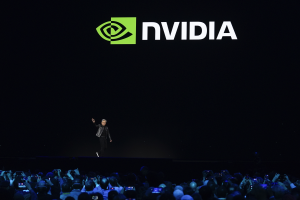 Nvidia市值暴增2,200億美元 黃仁勳身家超過美首富家族每位成員