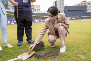 綠議員爆料新竹棒球場去年5月採土未送美 市府說話了