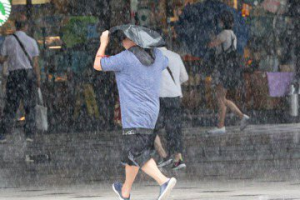 大雨瞬炸北市！中正雨量驚人 市民大道、中華路1段地下室積水