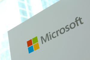 微軟遭控違反歐盟反壟斷法規 恐面臨天價罰款