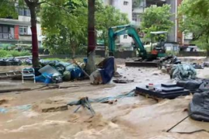 豪大雨釀北市63處積淹水 信義區裏民整理到半夜…水利處：強化排水