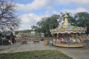 後裏馬場推雙馬套票 入園參觀、看馬戲團表演還可騎鐵馬