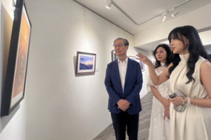 新住民「詩畫台灣-嵐雙個展」紀錄內心對台灣的愛 兩女名字都有嵐