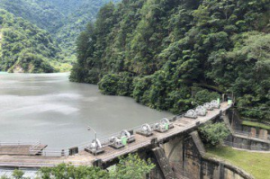 凱米颱風帶來大量雨水 台電武界壩傍晚開始排砂洩洪