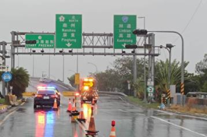 颱風凱米來襲 國道3號林邊端下午2點開放停車