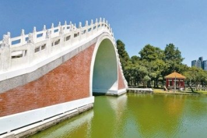 曾入選全球最美仙境之一 大湖公園錦帶橋底 疑震損下陷