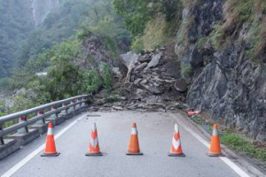 南橫明霸克露橋便道今起通行 台東海端路段又坍方中斷