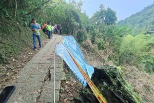 踏青注意！颱風致石碇淡蘭古道崩塌 外按段至老街段封閉整修