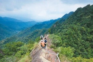 三峽五寮尖新北最難爬 熱血志工守望山林