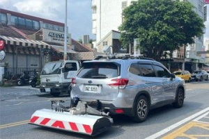 防震後出現天坑…日商透地雷達車助花蓮市巡檢道路 找到6處深坑！