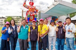 嘉義民雄大士爺踩街祈福遶境 千人「仙氣」上街超熱鬧