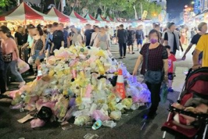 嘉縣民雄大士爺祭比過年熱鬧 人潮帶來一夜7噸垃圾