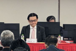 談雙龍搶親  新光金總座首發聲：雙方進行的「是婚姻而非出售」