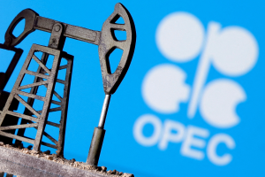 自己的油價自己救？OPEC+傳考慮延後增產 油價應聲翻紅了