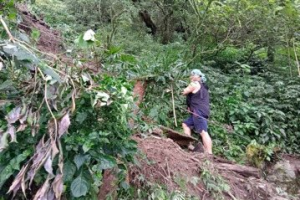 凱米受損北大武山才開放1天 又因雨步道邊坡塌暫停至10月15日