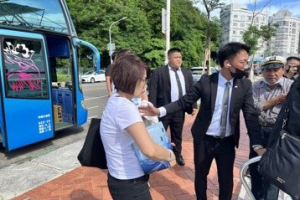 高雄為無主亡者海葬 遭質疑家屬尋親恐面臨「屍骨無存」窘境