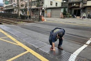 強颱風雨逼近 瑞芳裏長巡檢易淹水區域盼平安