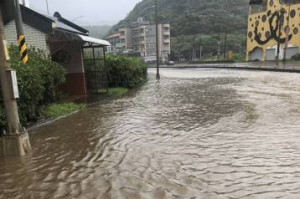 影／瑞芳累積降雨量全國之冠 侯友宜勘查瑞工土石流防強降雨