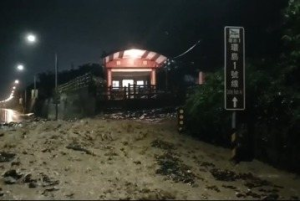 雨勢不斷 台東太麻裏鄉水淹成災