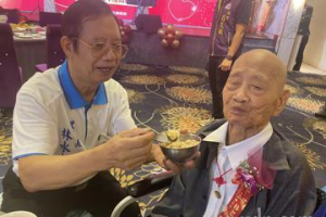 彰化104歲人瑞一天可喫8碗飯 愛運動到近百歲