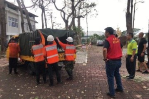 颱風過後...高雄市通學道全線暢通 山區仍有120戶未復電