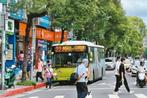 雙北公車運價 北市擬漲至29元