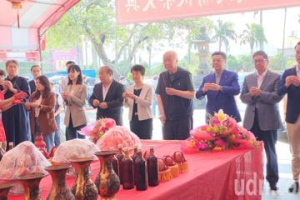 卓榮泰赴義民廟秋祭 楊文科籲同黨立委支持國家總預算案