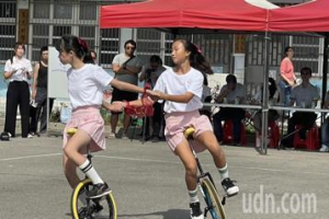 影／彰化獨輪車錦標賽招式盡出 倒騎、雙人花式各顯功夫